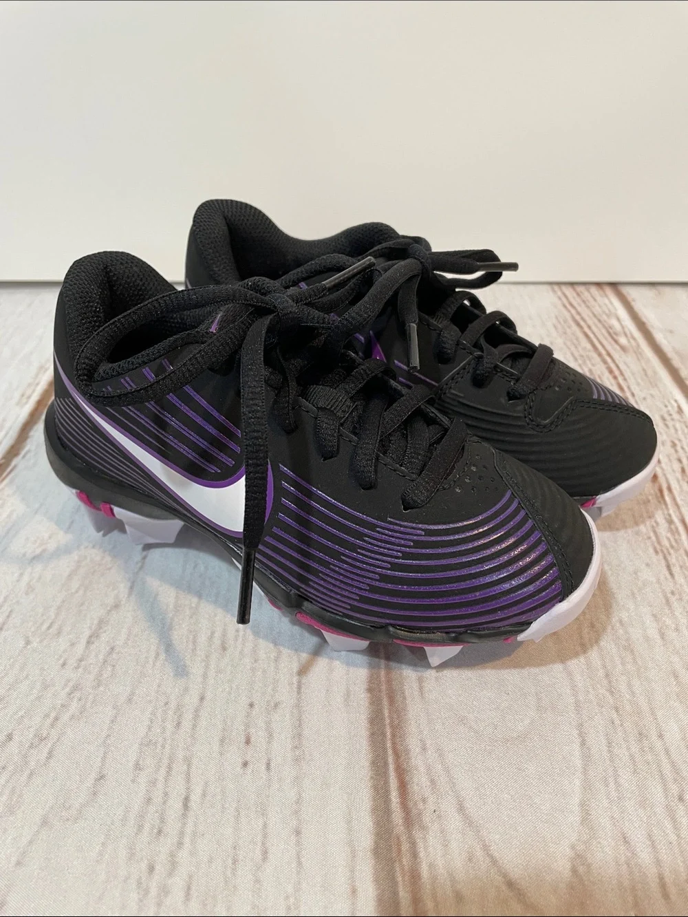 Nike Girls Softball Baseball Cleats Kids 11C Black Purple Like New T-Ball